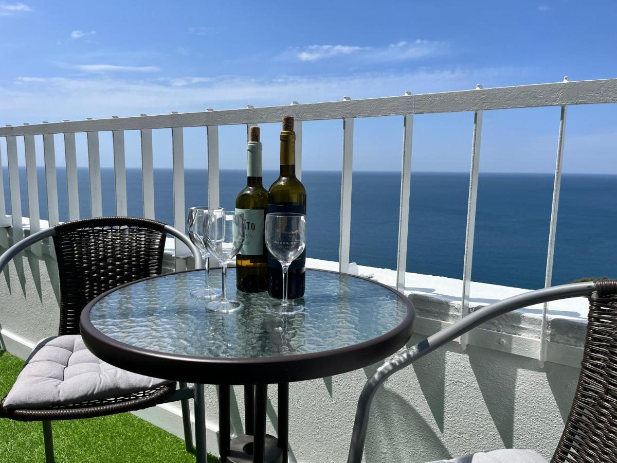 Axenic Retreat - Panoramic Ocean View, Sleeps 4, Ensuite Bathroom, New Redesign Sesimbra Esterno foto