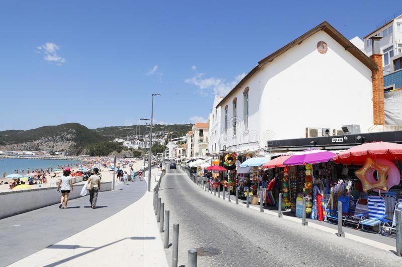 Axenic Retreat - Panoramic Ocean View, Sleeps 4, Ensuite Bathroom, New Redesign Sesimbra Esterno foto