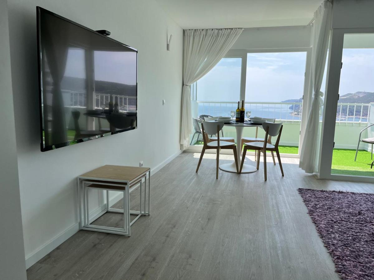 Axenic Retreat - Panoramic Ocean View, Sleeps 4, Ensuite Bathroom, New Redesign Sesimbra Esterno foto